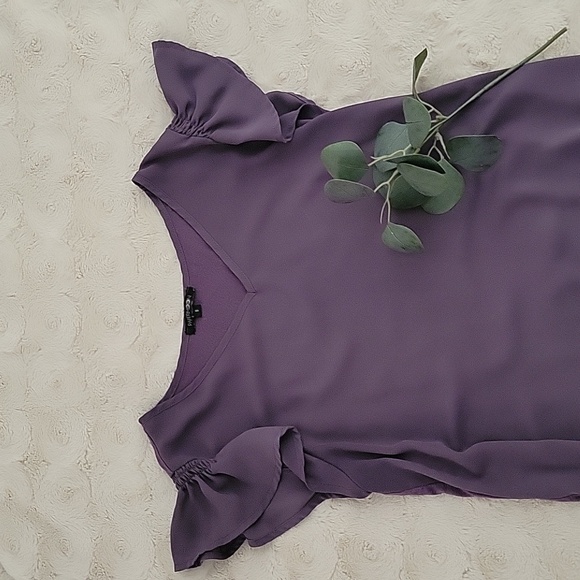 Papermoon Emani Flutter Sleeve Top - Picture 3 of 6